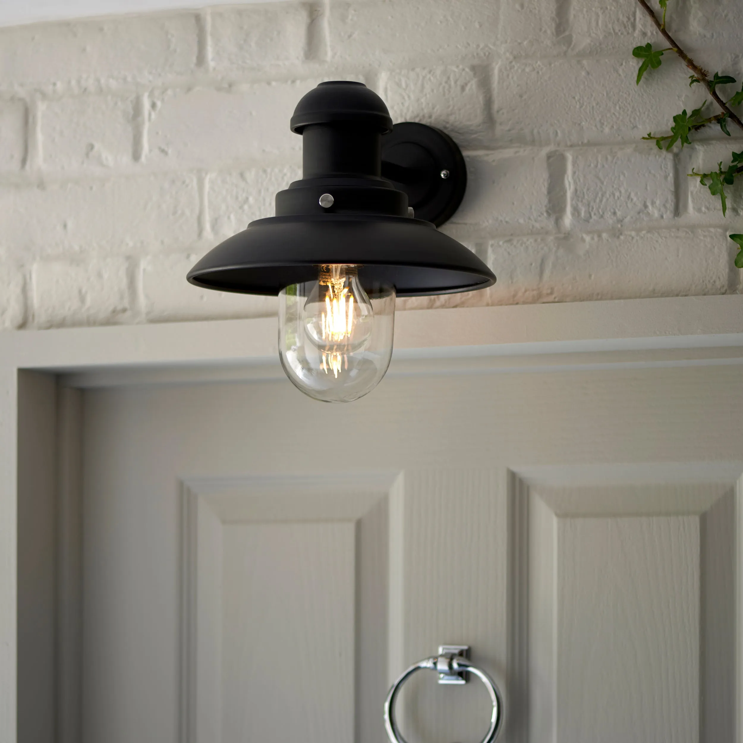 Endon 95982 Hereford 1lt Wall Matt black & clear glass 10W LED E27 (Required)