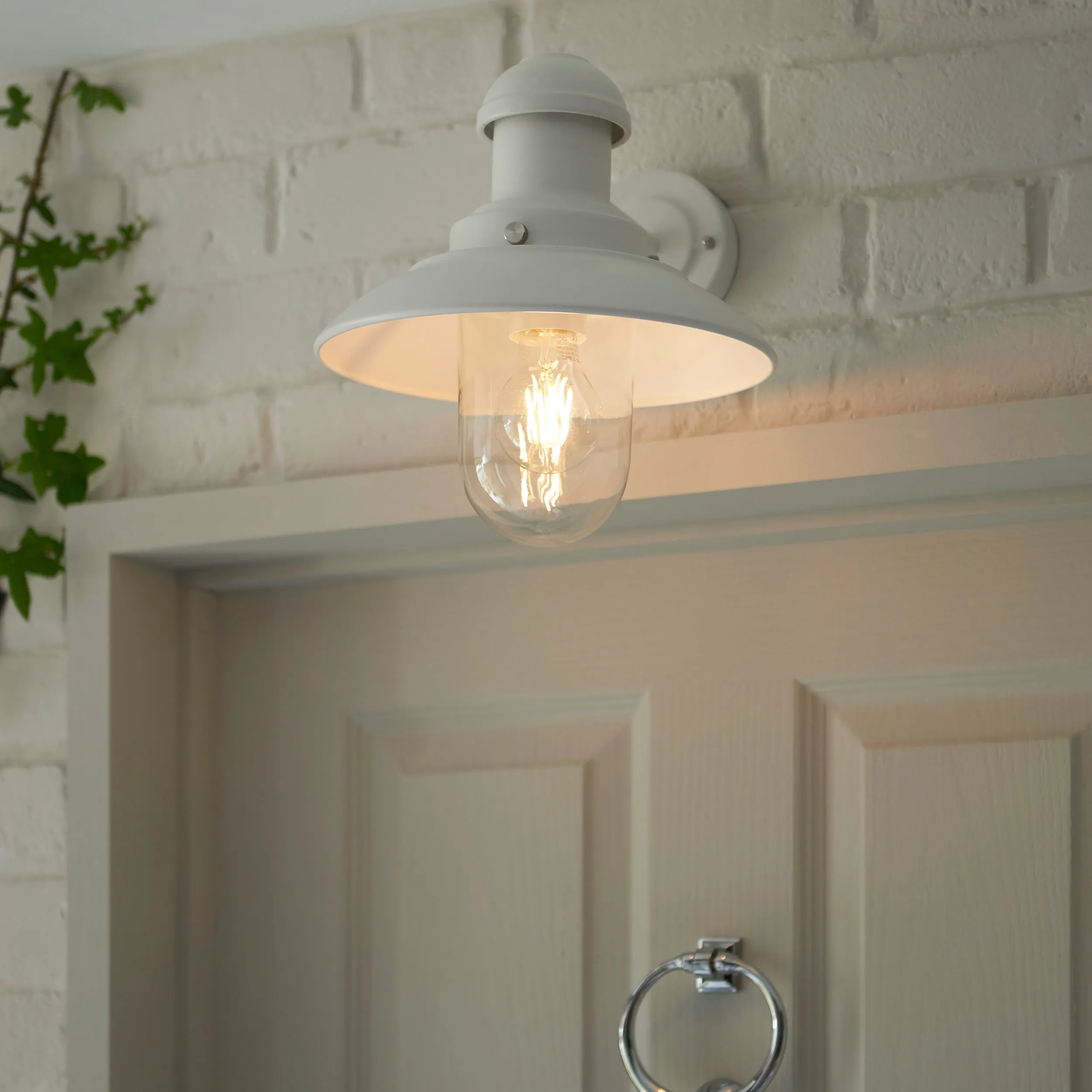 Endon 95983 Hereford 1lt Wall Gloss stone & clear glass 10W LED E27 (Required)