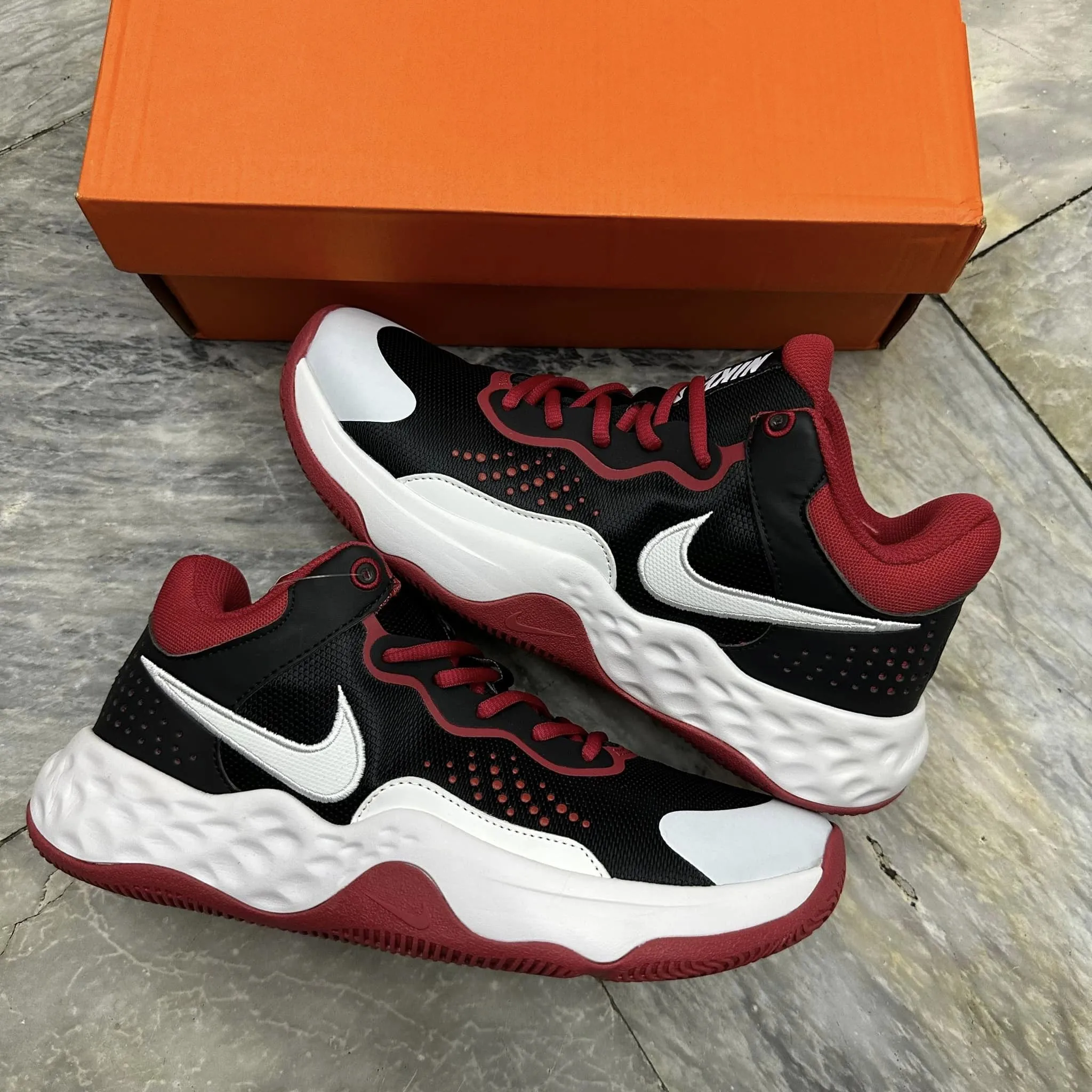 FlybyMid3 "Gym Red"