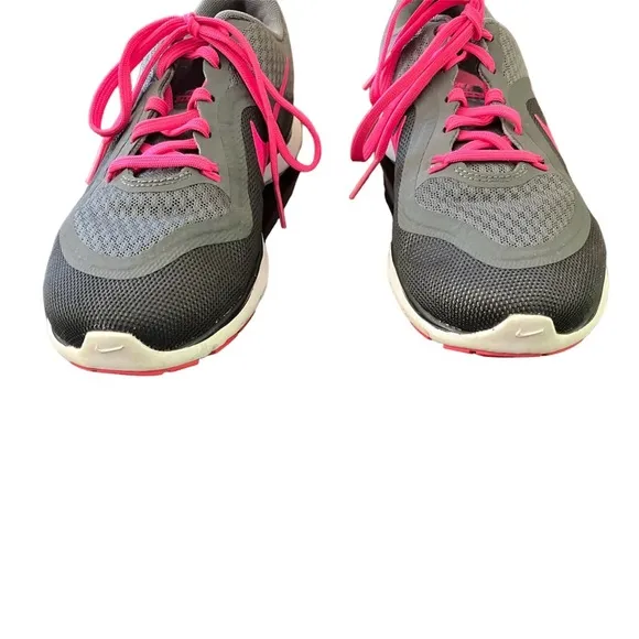Nike training flex TR6 gray with pink laces