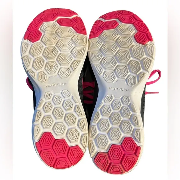 Nike training flex TR6 gray with pink laces