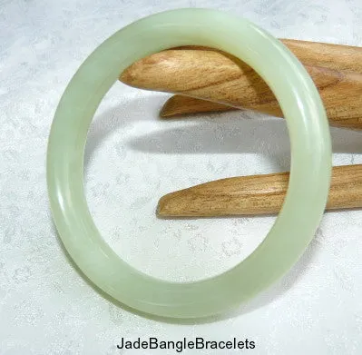 Sale-"Glowing" Classic Round Chinese Jade Bangle Bracelet 58 mm (JBB3333)