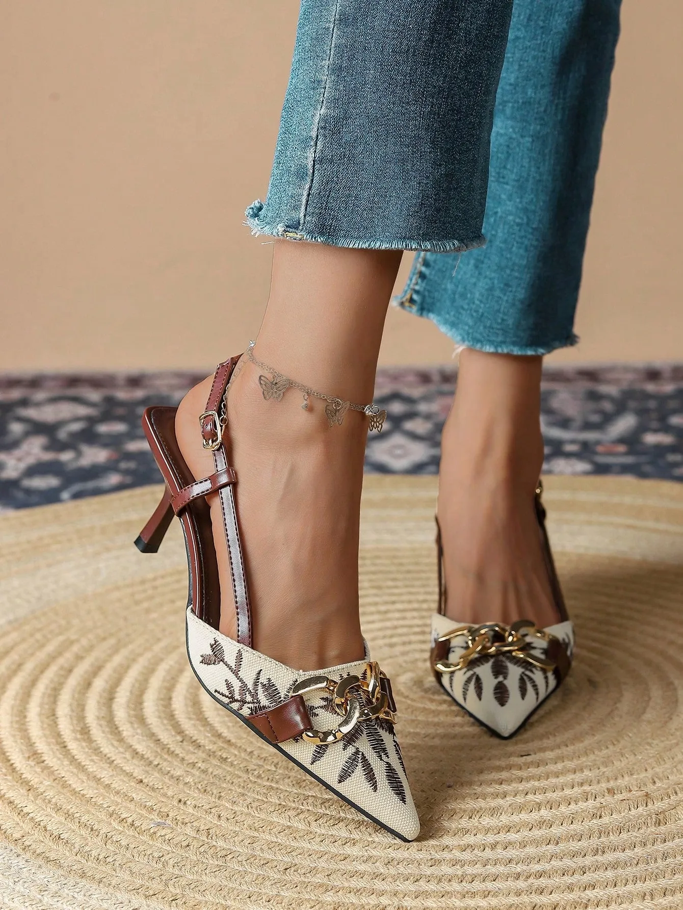 Women Floral Embroidered Chain Decor Pumps, Polyester Slingback Stiletto Heeled Fashionable Pumps Beige